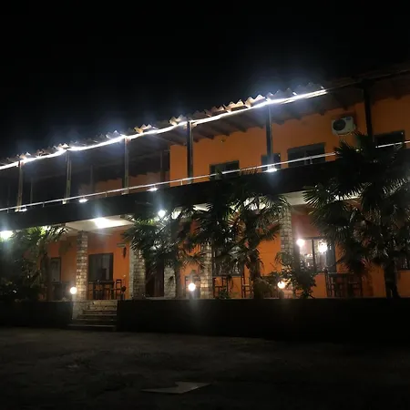 Xhej Hotel