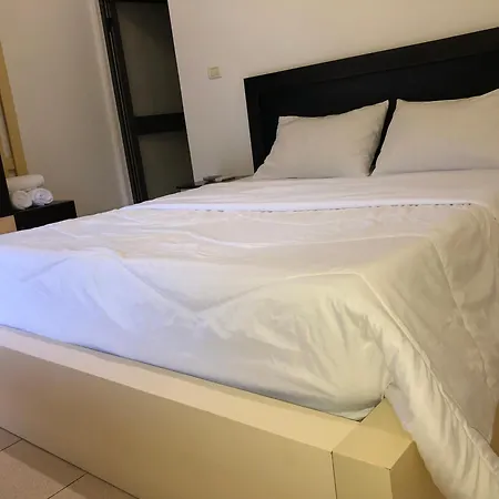 Xhej Hotel