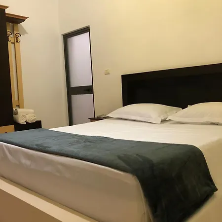 Xhej Szálloda Rubik