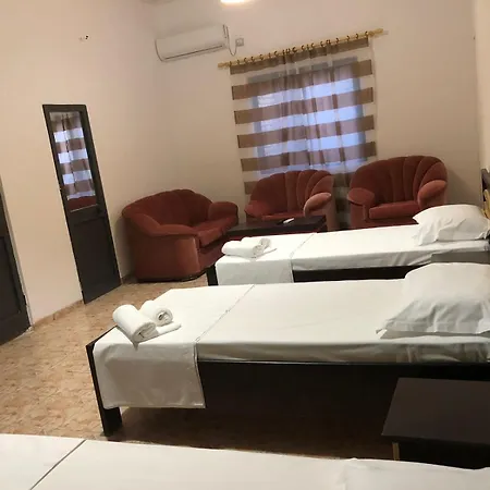 Hotel Xhej
