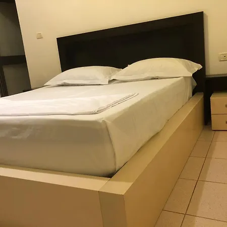 Xhej Hotel
