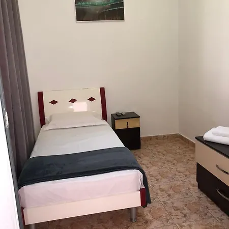 Xhej 3*